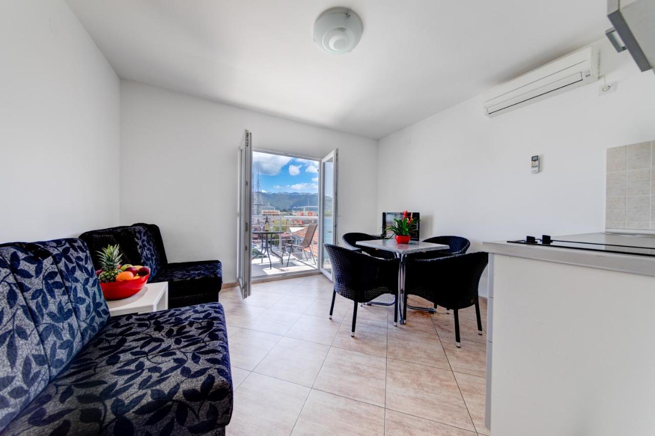 Apartments Tamaris Tivat Exterior photo