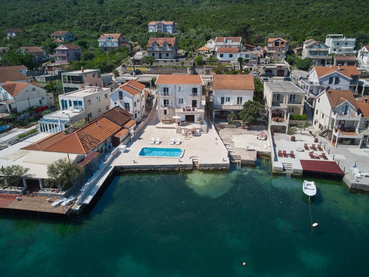 Apartments Tamaris Tivat Exterior photo