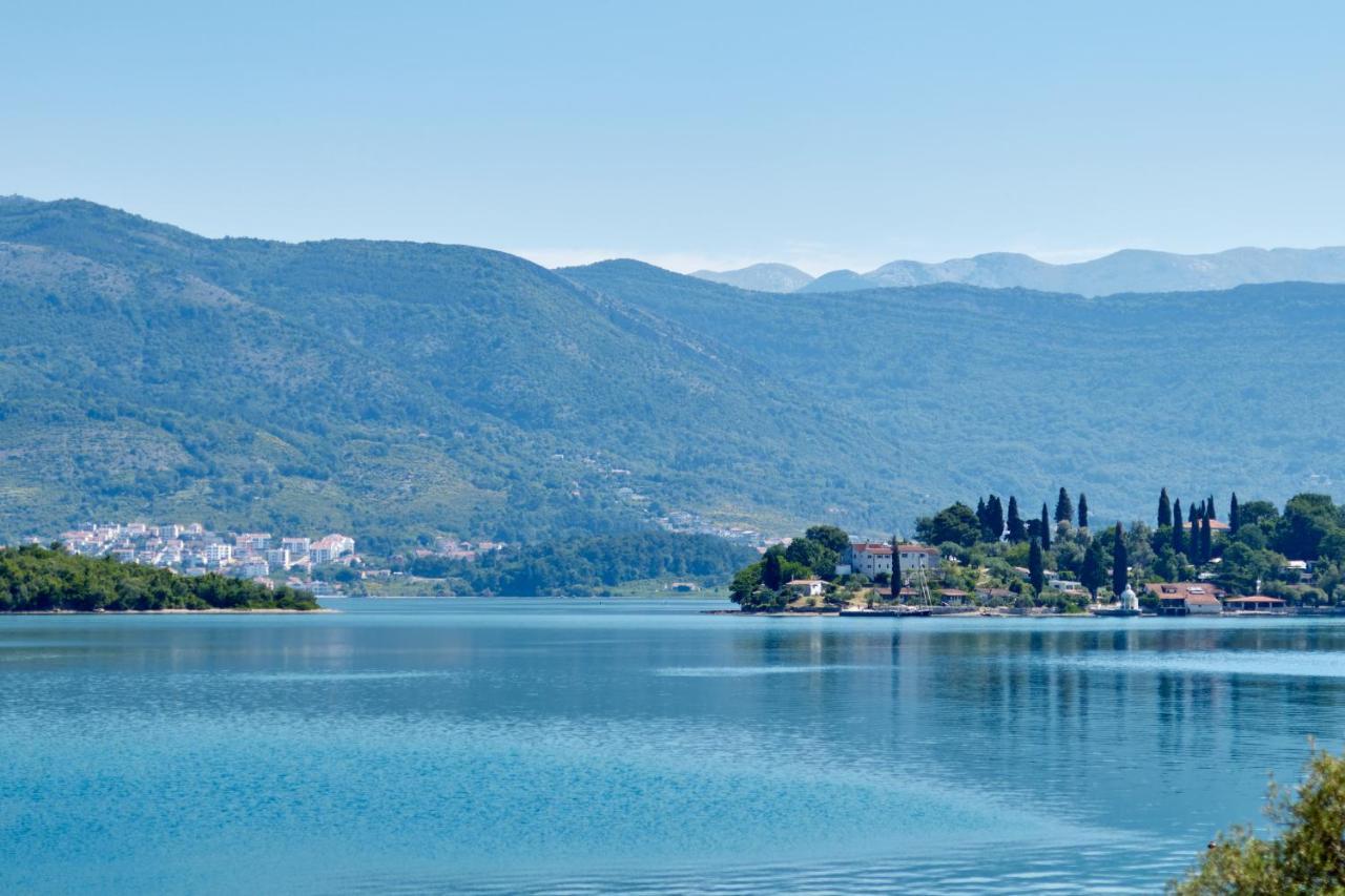 Apartments Tamaris Tivat Exterior photo