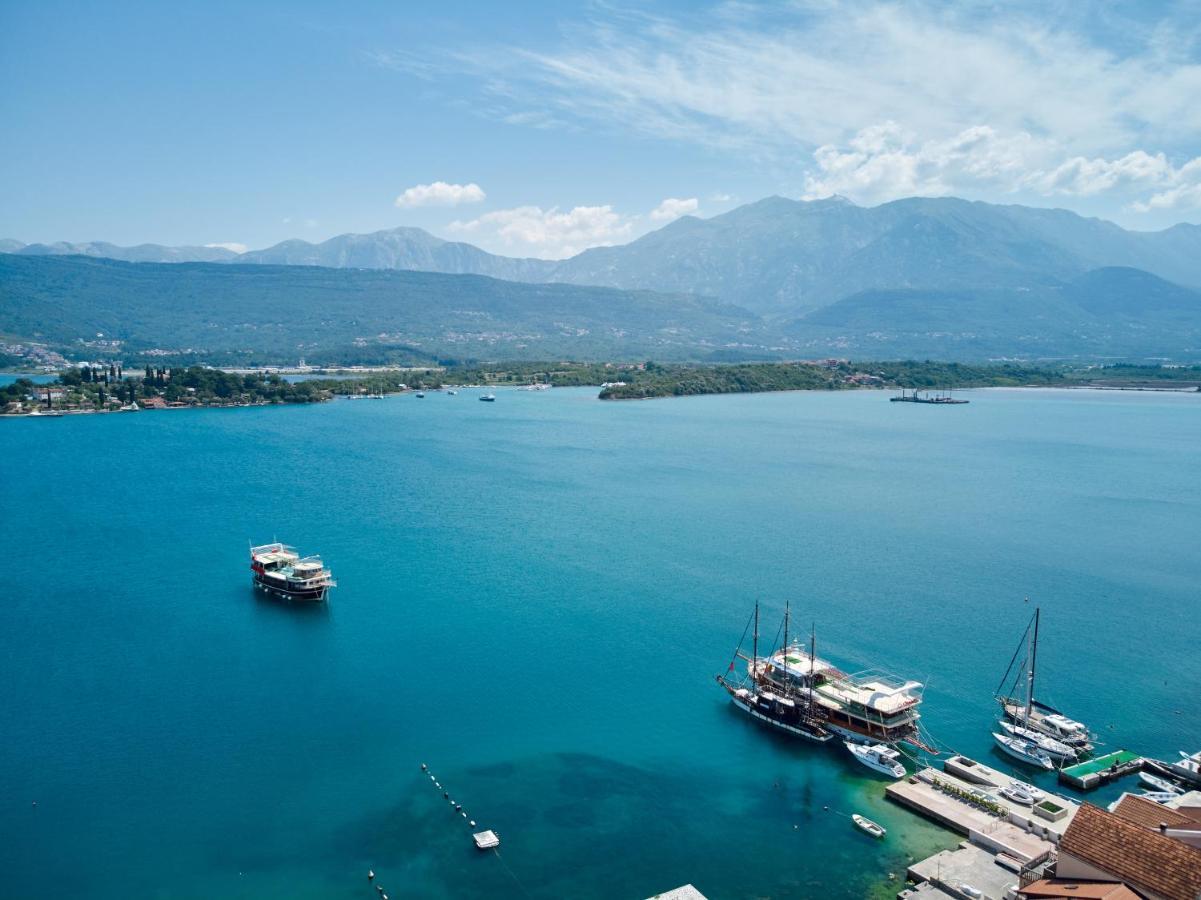 Apartments Tamaris Tivat Exterior photo